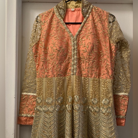 Vintage beautiful gown - Picture 8 of 9